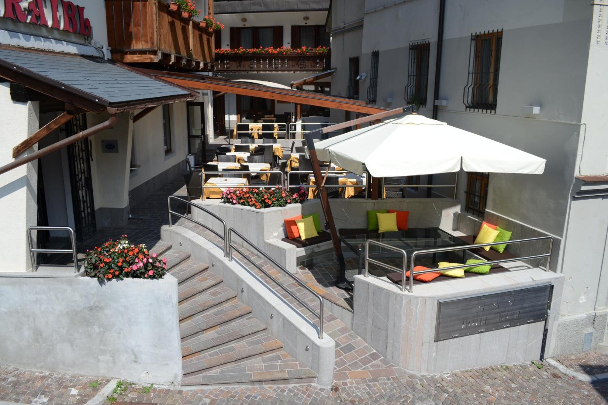 Hotel Raibl E Appartamenti Tarvisio Exterior foto